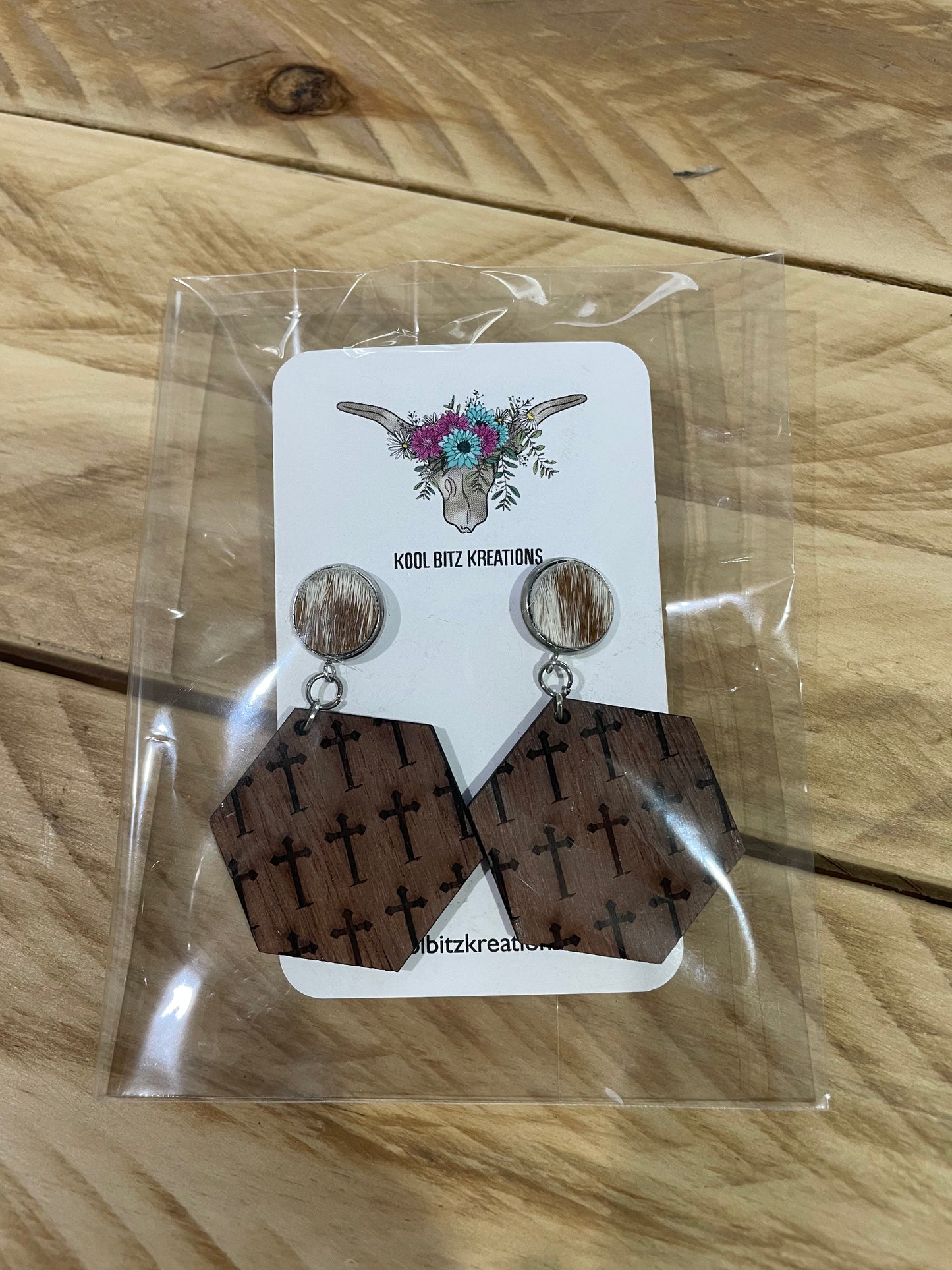 WOODEN EARRINGS
