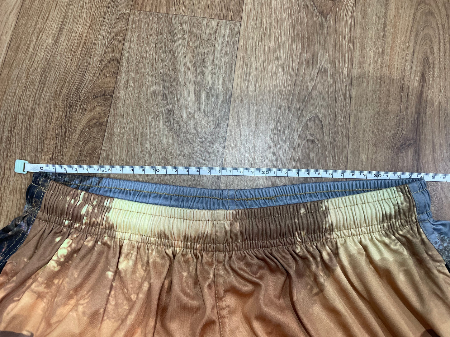 FOOTY SHORTS “MOOLAYEMBER”