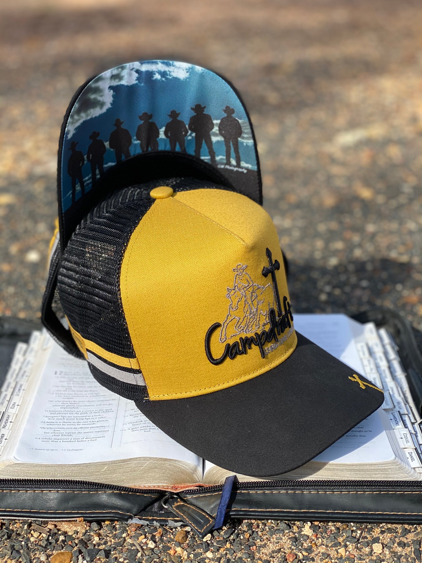 KEEN AS CAP