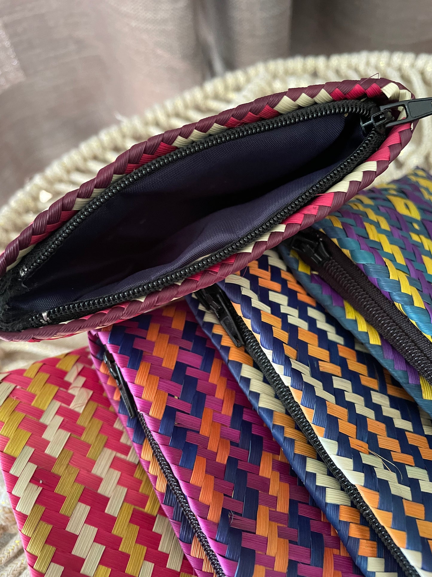 STRAW WEAVE PURSE